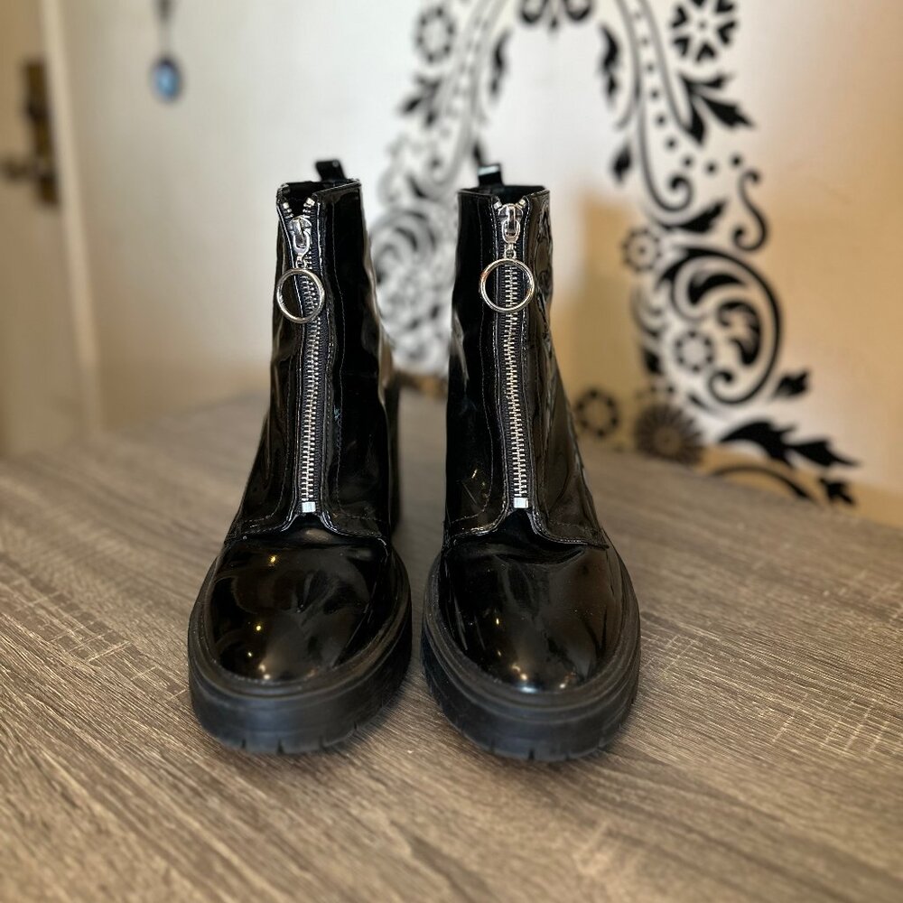 Forever 21 Black Patent Ankle Boots with Front Zipper – Size 8.5